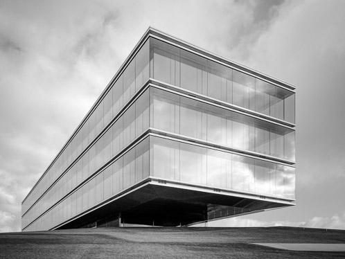 ROBATHERM / HENN ARCHITEKTEN
